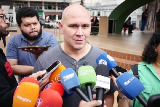  Abílio explica conceito de insalubridade e afirma que ganhos terão que seguir a lei ; VEJA O VÍDEO