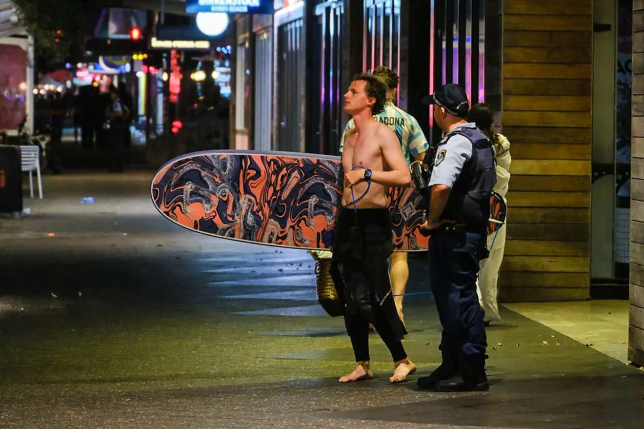  Ataque terrorista contra judeus em praia da Austrália deixa 12 mortos