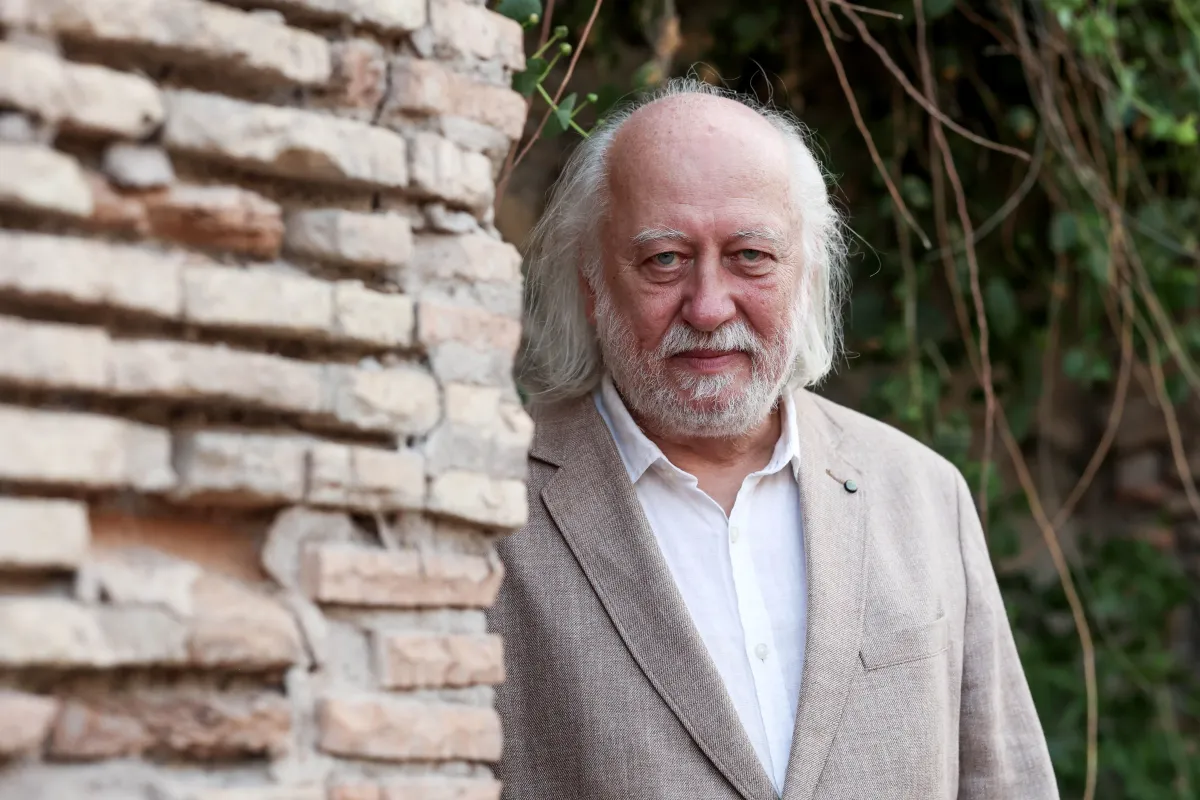  Conheça László Krasznahorkai, laureado com o Nobel de Literatura 2025