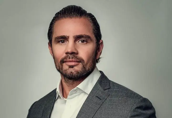 Daniel Vorcaro, dono do Banco Master, é preso pela Polícia Federal