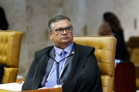Dino suspende despejo e mantém famílias no Contorno Leste