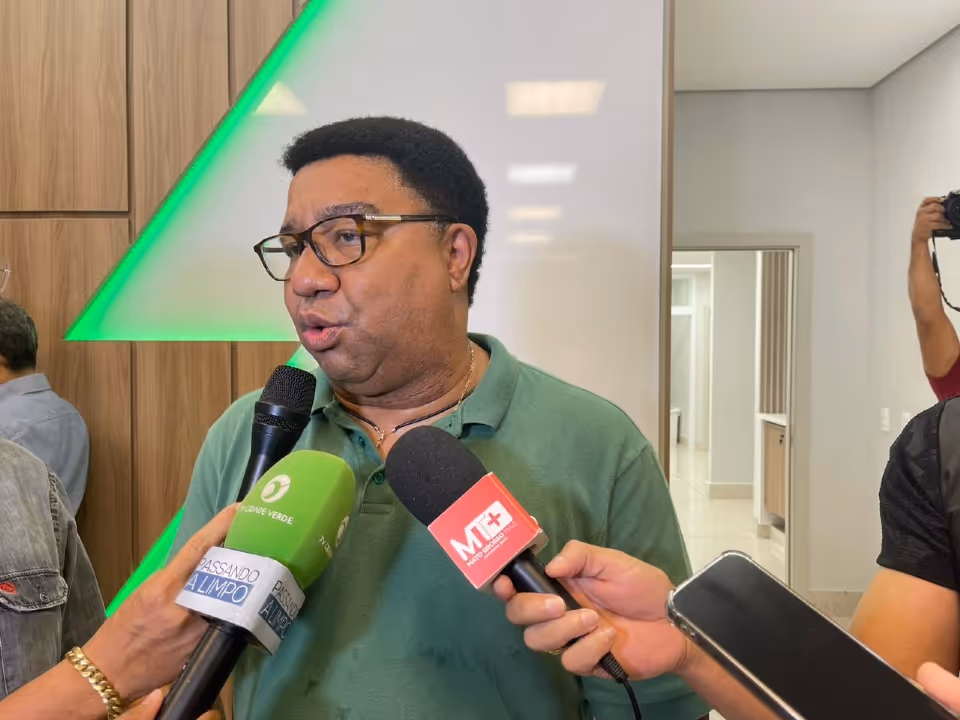 Ex-presidente acusa Bouret de ocultar contas e cita laudo da PF contra versão da Unimed Cuiabá