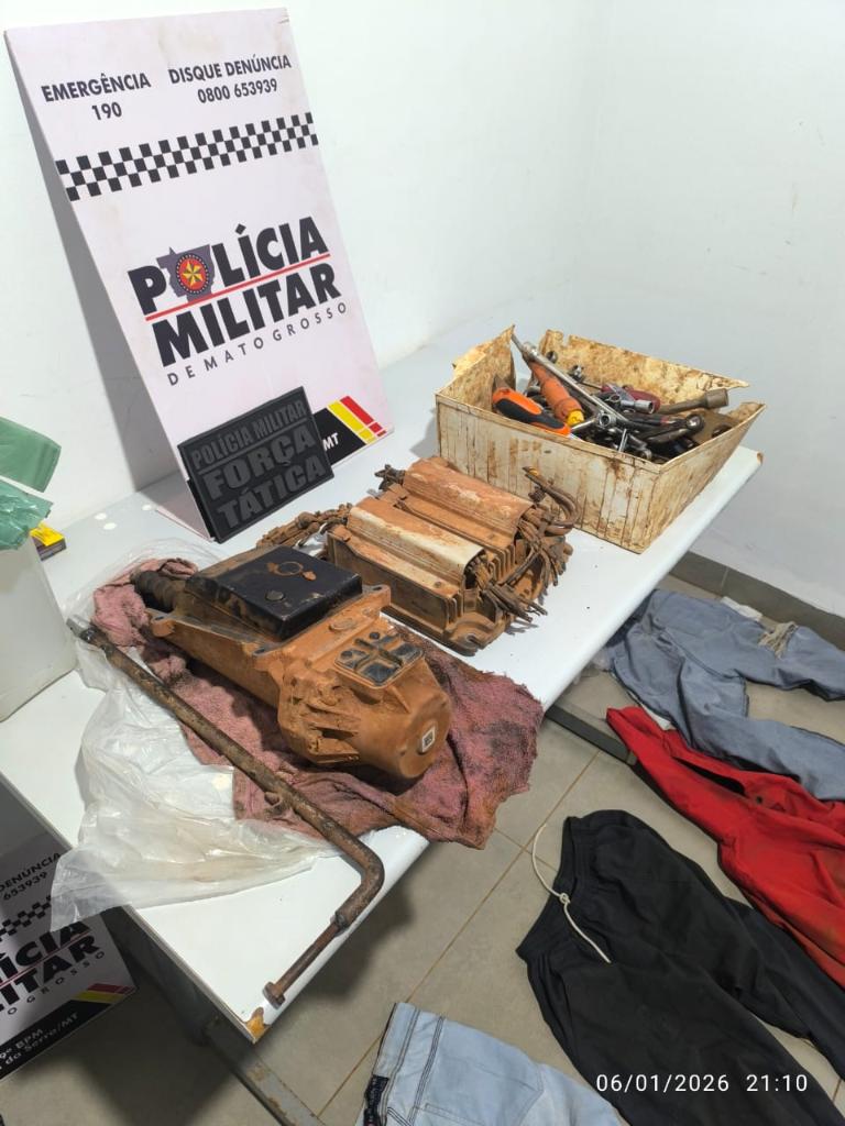 Força Tática prende três faccionados por furto e recupera módulos de caminhão