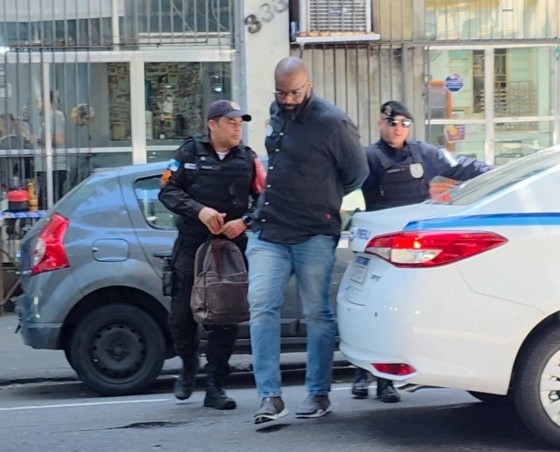 Homem se passando por jornalista da Globo é preso por extorsão a deputado estadual