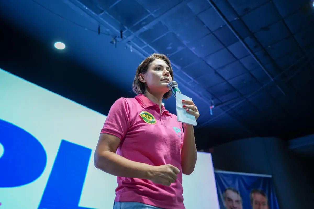 Michelle processa Joice Hasselmann por tê-la chamado de "farsa" e "amante"
