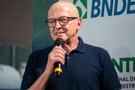  Pivetta: “Não estou dando bola para pesquisa; foco é trabalho”