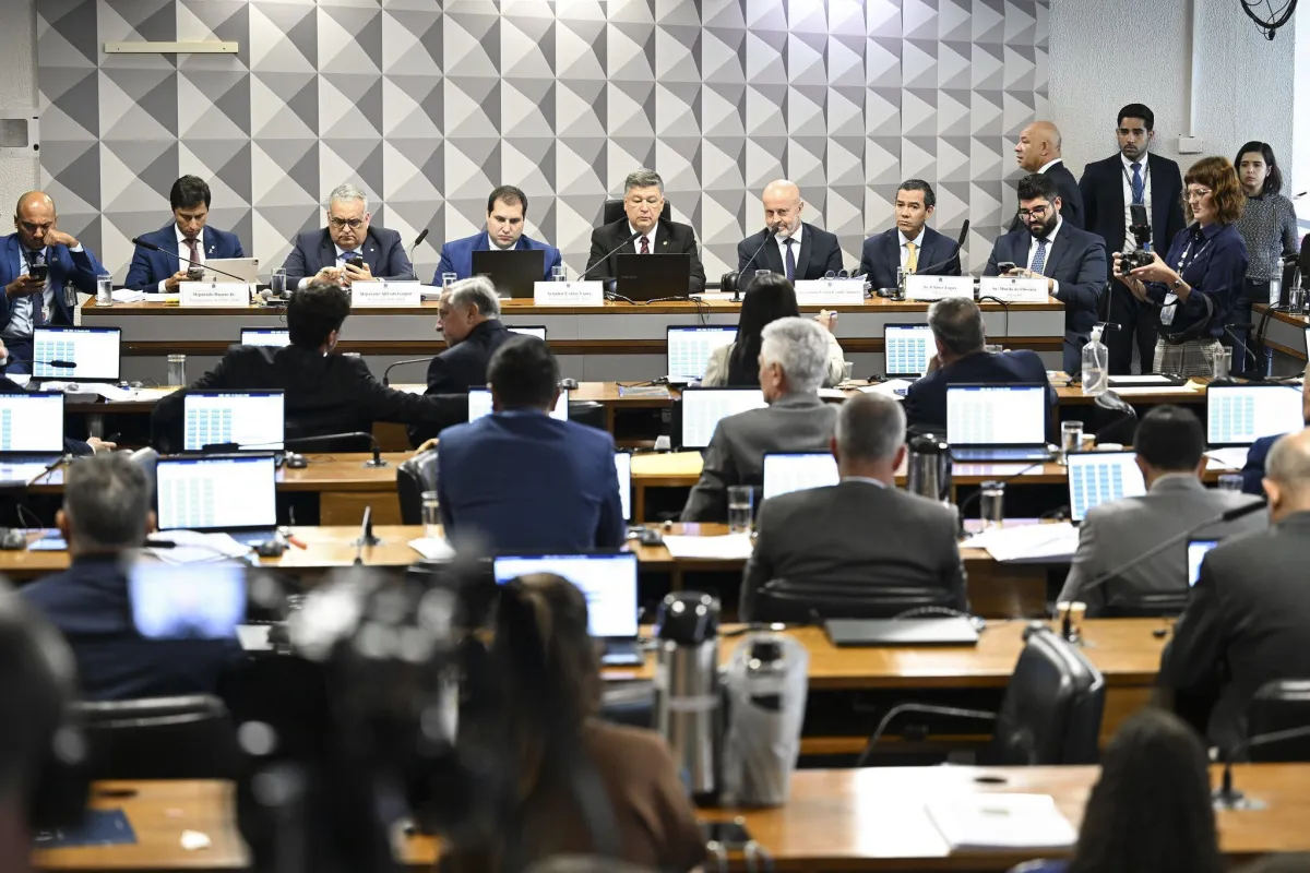 Planalto vê CPI do Crime Organizado com maior risco político que INSS