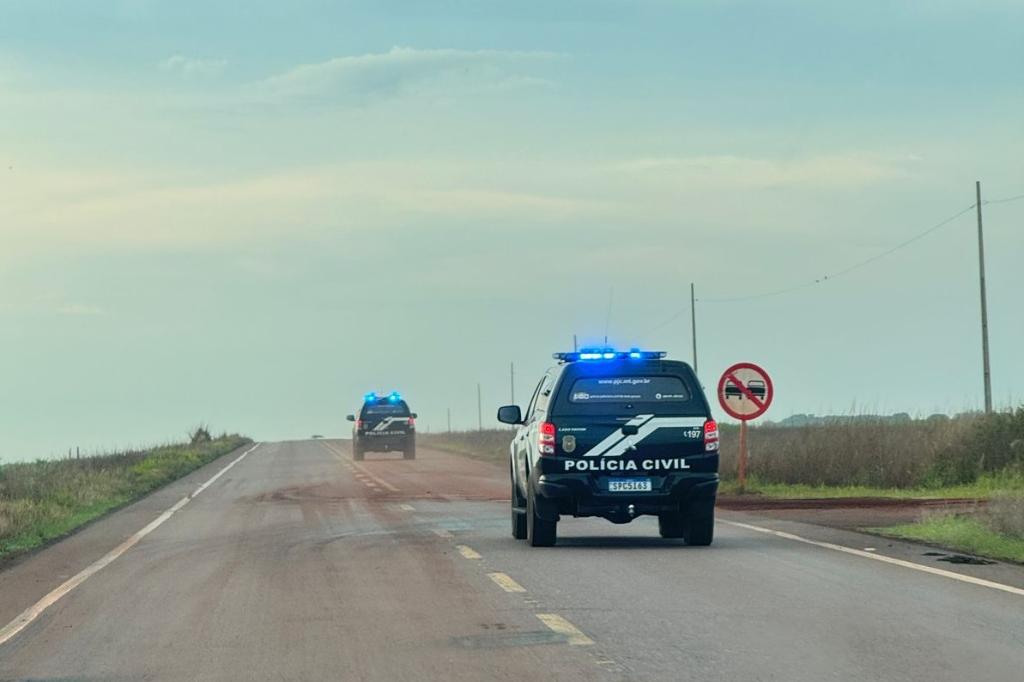 Polícia Civil cumpre ordens judiciais para apurar desvio milionário de grãos em armazém em Tabaporã