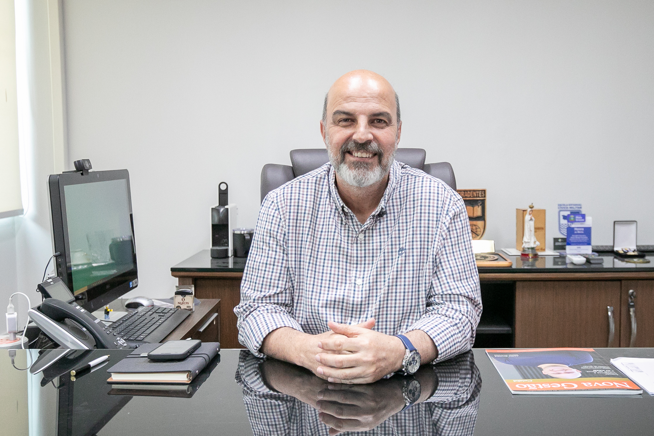  “Professor tem motivos para comemorar em Cuiabá”, afirma secretário Amauri