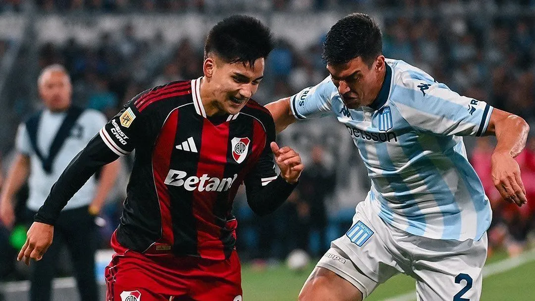  River é eliminado pelo Racing no Clausura e vê ida à Libertadores em risco