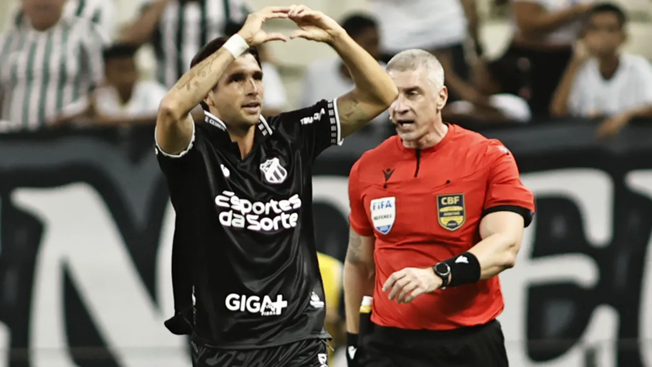  Santos perde para o Ceará e segue em posição delicada no Brasileirão