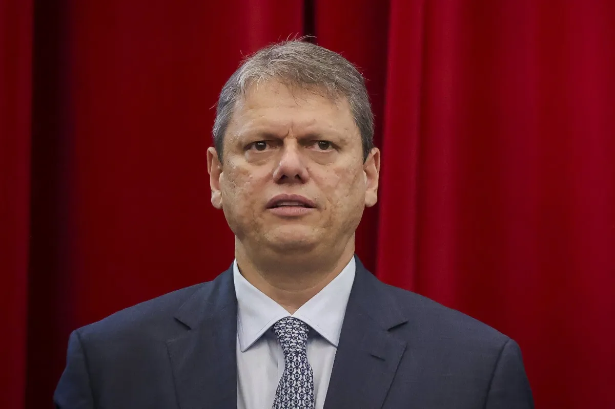  Segundo aliados, governador tem indicado que a discussão é "prematura" neste momento e que uma definição sobre o assunto só deve ficar para o início do ano que vem