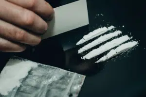 Sem definir quantidade ínfima para drogas, tese do STJ perde potencial de impacto