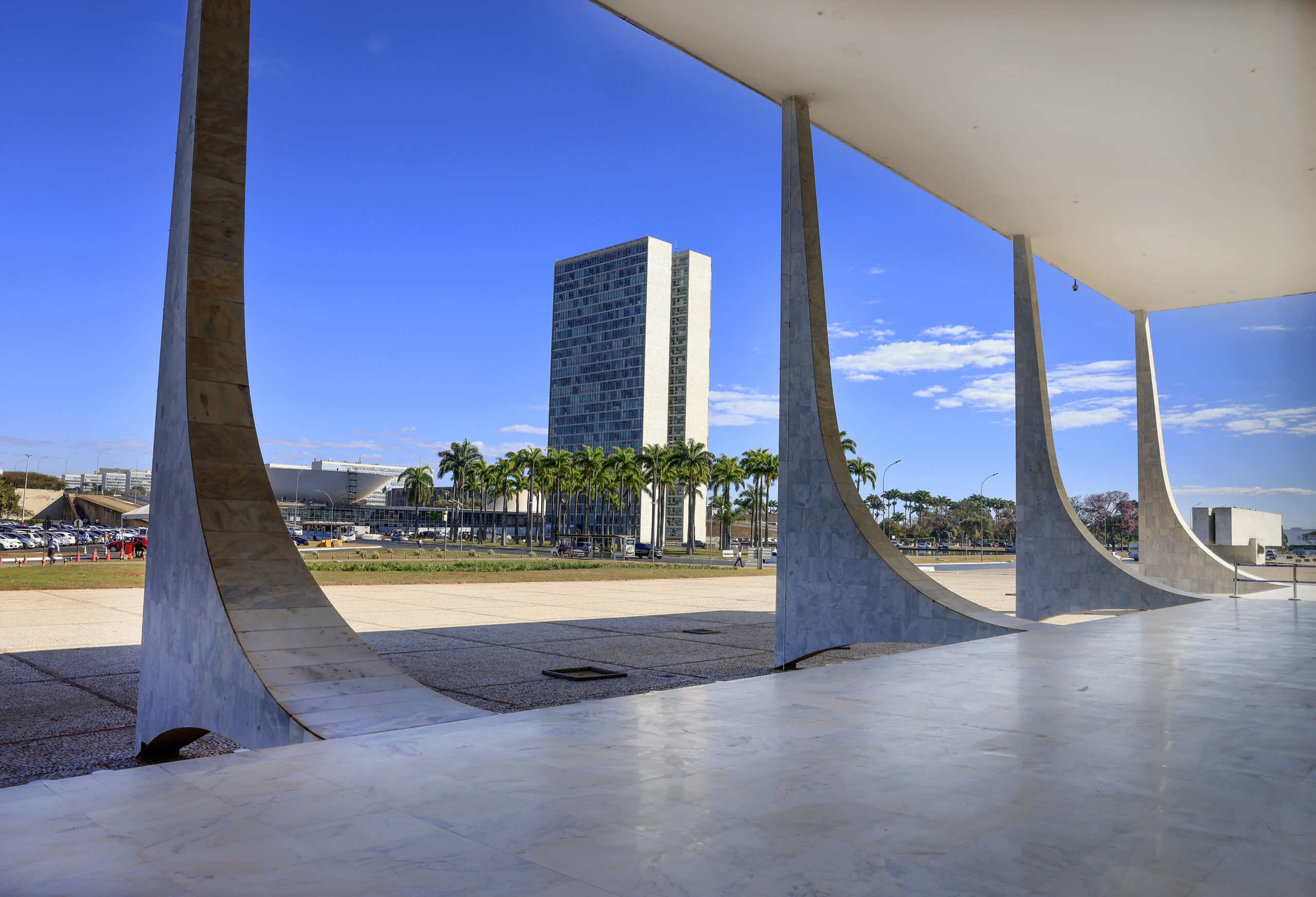  STF bloqueia emendas parlamentares propostas por Eduardo Bolsonaro e Alexandre Ramagem