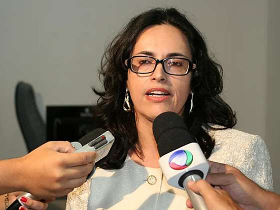 TJMT mantém afastamento de juíza suspeita de favorecer marido acusado de feminicídio