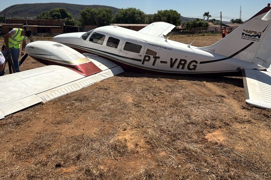  Vídeo mostra momento em que avião com pane pousa com deputado